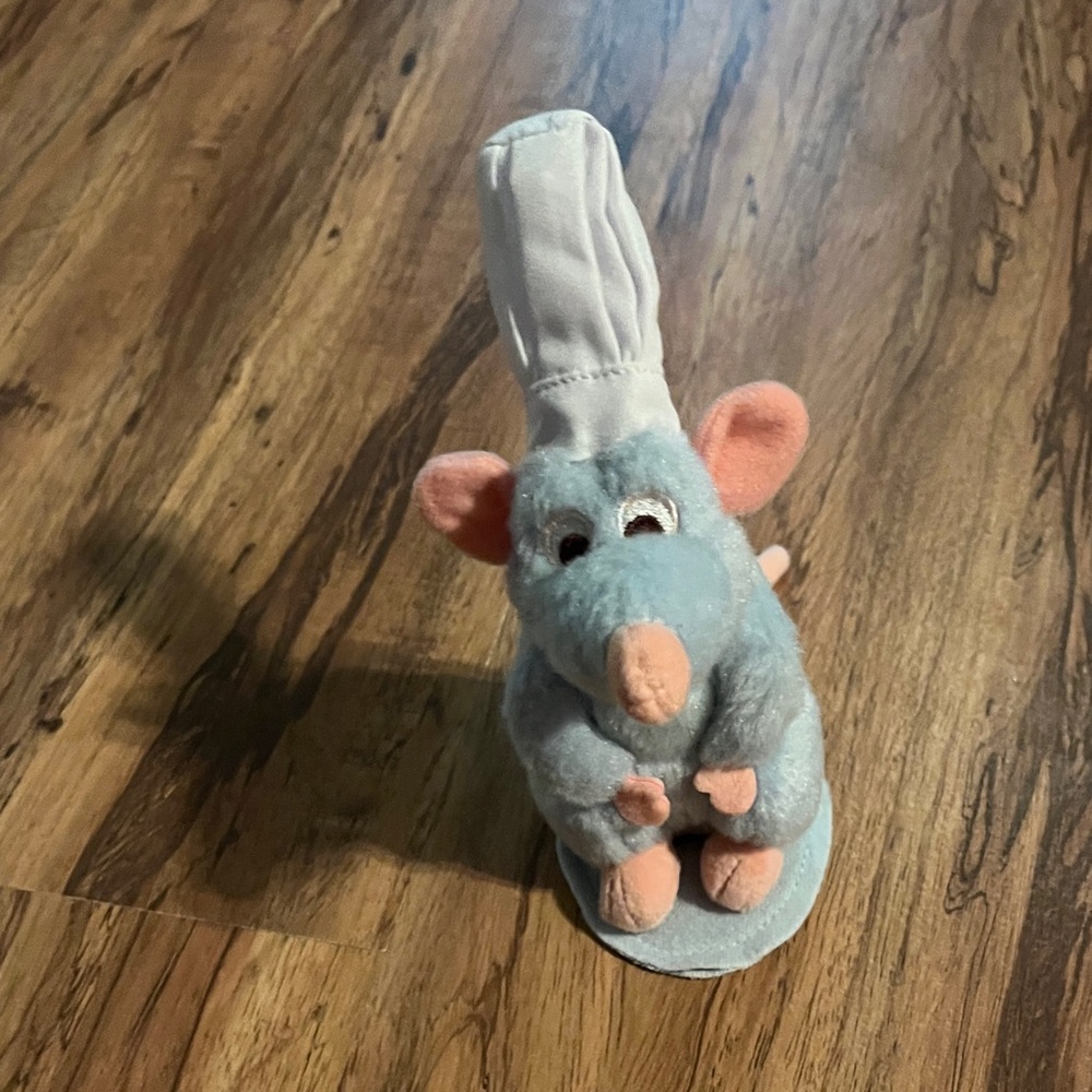 Remy Ratatouille Chef Shoulder Pal Disney Parks